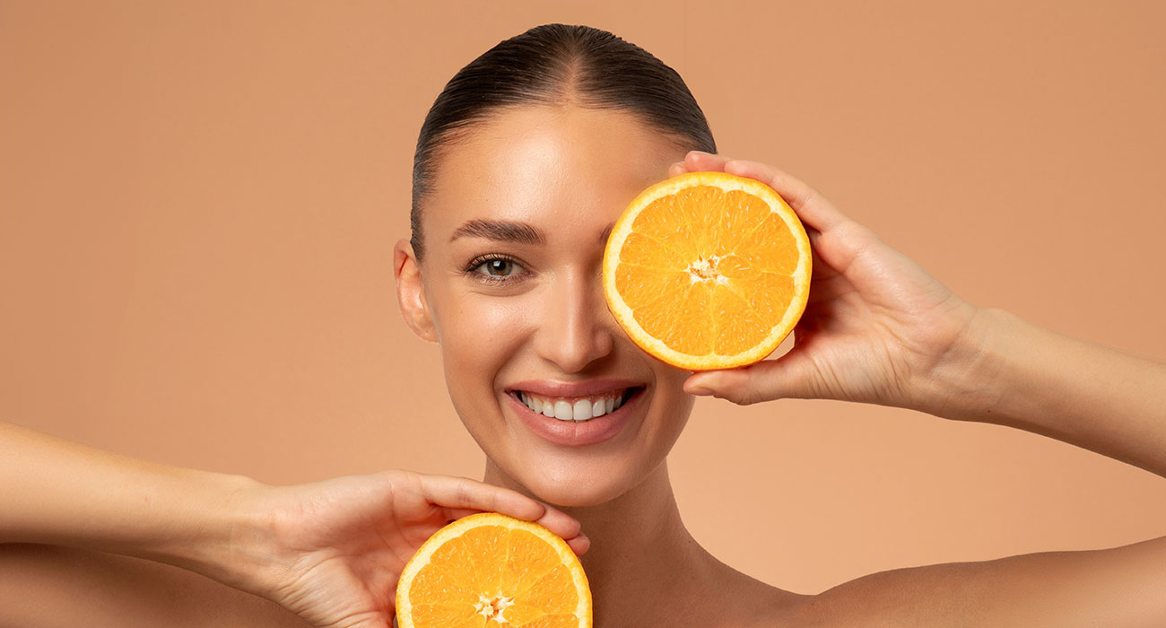 La vitamina C è uno degli attivi più potenti e amati nella skincare moderna. Rimani sintonizzat* per scoprire i nuovi prodotti Gabor Cosmetics a base di vitamina C